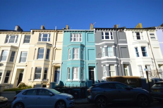 Queens Park Road, Brighton, BN2 0GJ