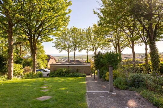 Crescent Drive North, Woodingdean, BN2 6SL