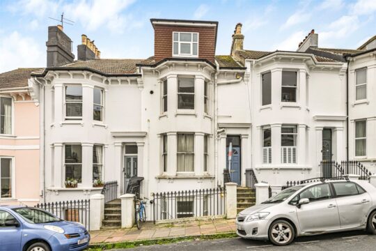 Roundhill Crescent, Brighton, BN2 3FR