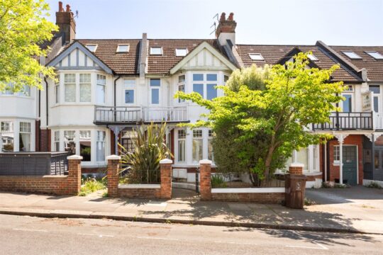 Wilbury Crescent, Hove, BN3 6FH