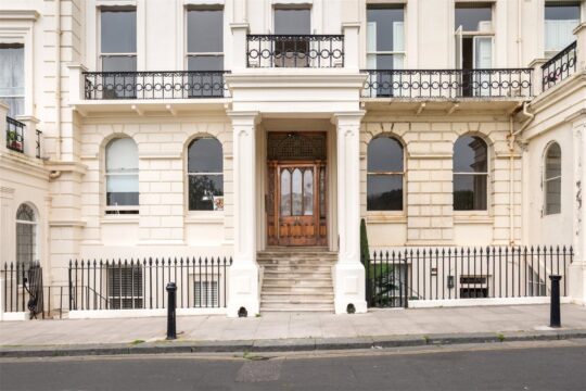 Adelaide Crescent, Hove, BN3 2JJ