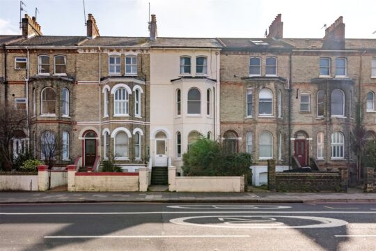 Gladstone Terrace, Brighton, BN2 3LB