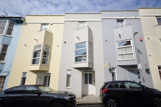 Little Western Street, Hove, East Sussex, BN3 1AG