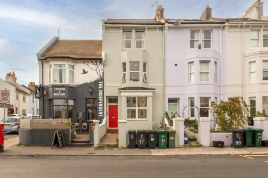 Queens Park Road, Brighton, BN2 0GH