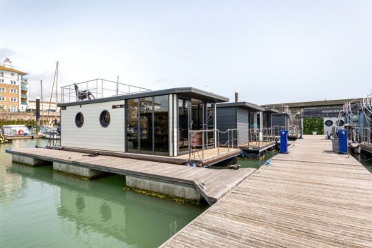 Pontoon 32, Mooring 39, East Jetty, Brighton Marina, BN2 5UG