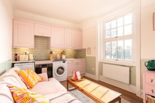 Clarence Square, Brighton, East Sussex, BN1 2ED