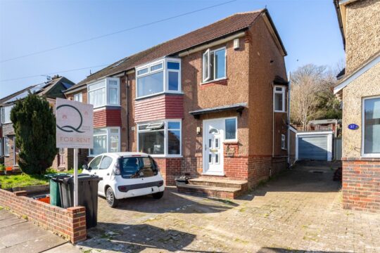 Upper Bevendean Avenue, Brighton, BN2 4FG